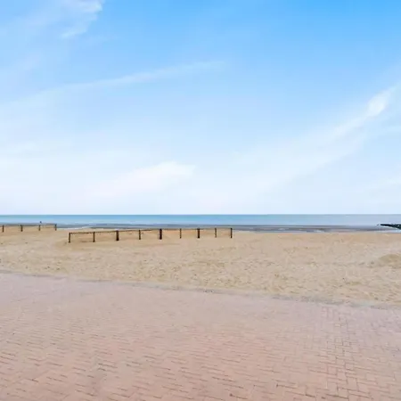 아파트 In Near The Sea, Cleaning Included *
